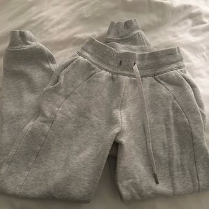 Lululemon scuba sweat jogger size 0
